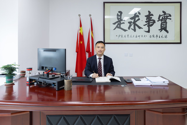 總經理、法人代表江勇先生